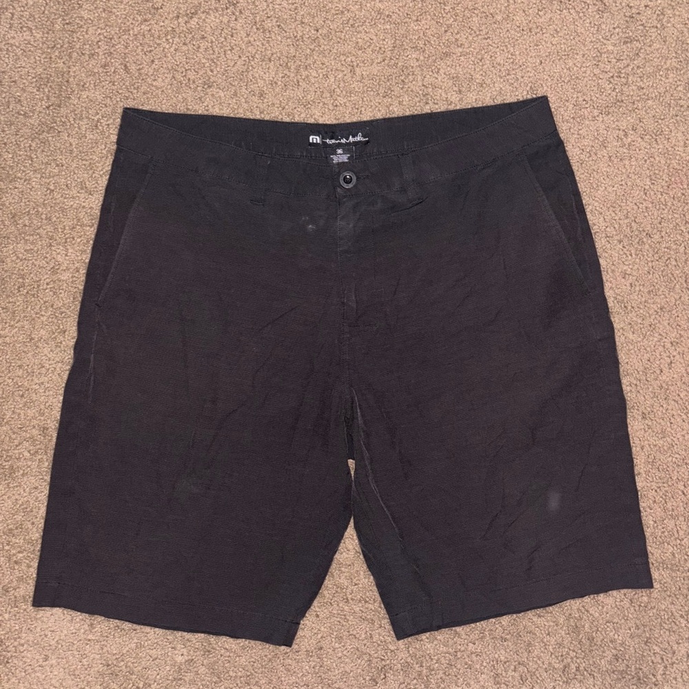 Travis Mathew. Black Flat Front Shorts. Size 36